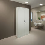 Ugren metal cabinet in light gray color 90x40x180cm - Image 2