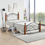 Bed Polanian walnut color rubberwood-black metal 150x200cm